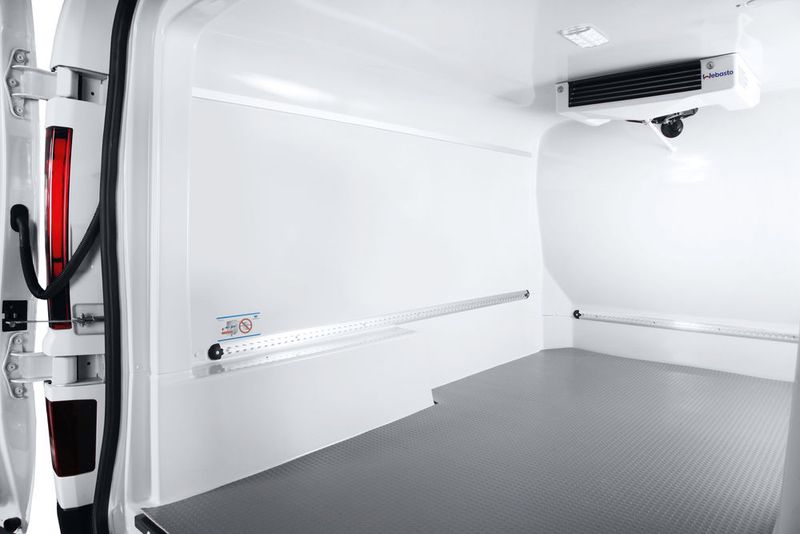 Bei den neuen Branchenmodellen auf Basis des Fiat Talento und des Doblò Cargo kommen integrierte Kühl-/Heizaggregate von Webasto-Diavia zum Einsatz. (Bild: FCA)