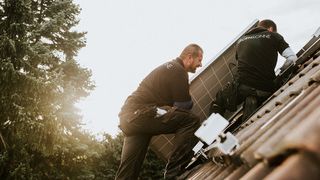 Eigensonne wickelt mit Hilfe des CRMs alle Aufträge vom Kundenerstkontakt bis zur fertigen Solar-Installation in durchschnittlich zwei Monaten ab. (Eigensonne)