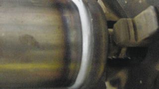 Einschweißen eines Kompressorbodens für einen Luftkompressor 1 mm an 1,5 mm geschweißt mit 2,03 m/min. (Bild: Lincoln Electric)