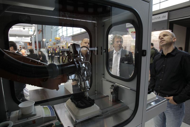 Auch auf der Bondexpo spielten Roboter eine wichtige Rolle. (Bild: Motek)