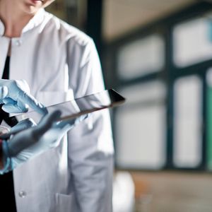 Abb.3: Der Austausch von Forschungsdaten über mobile Endgeräte bedarf einheitlicher Datenstandards.