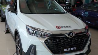 Die chinesischen Autohändler haben es mit zurückhaltenden Kunden zu tun. (Bild: Wehner/»kfz-betrieb«)