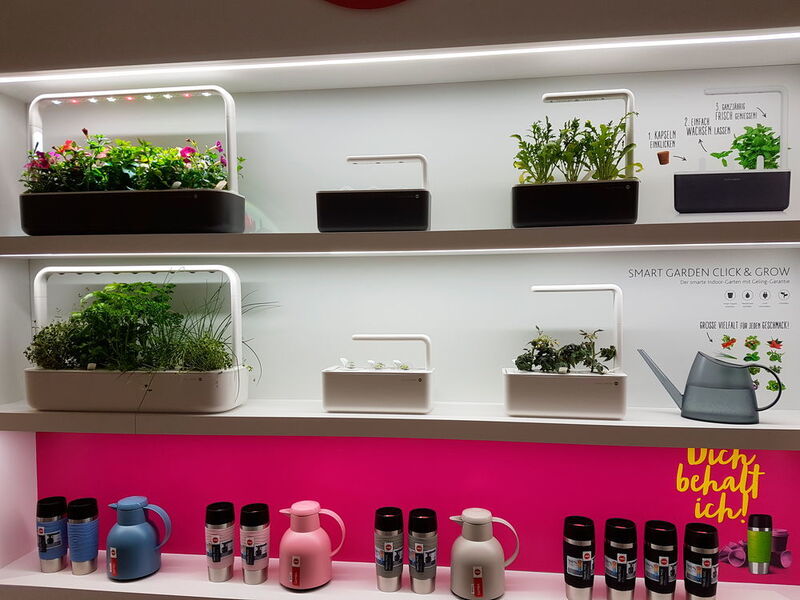 Ein Beispiel für den Trend Smart Indoor Gardening: „Click & Grow Smart Garden“ von Emsa. (Oliver Schonschek, IT-Business)