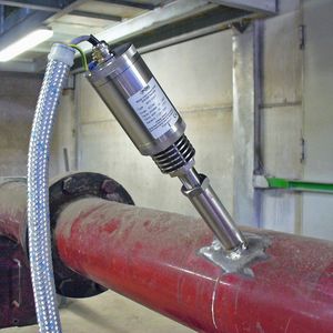 Hier eine Durchflussmessung bei der Sekundärbrennstoff-Einblasung im Zementwerk.(Bild:  Mütec)