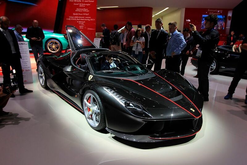 Der La Ferrari Spider lässt in Sachen Beschleunigung keine Wünsche offen. (press-inform)