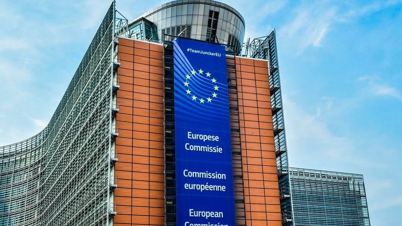 Die EU-Kommission teilte am Montag, 17. April, mit, die Ende des Jahres auslaufende Kfz-GVO nebst den ergänzenden Leitlinien zu verlängern.(Bild:  frei lizenziert /  Pixabay)