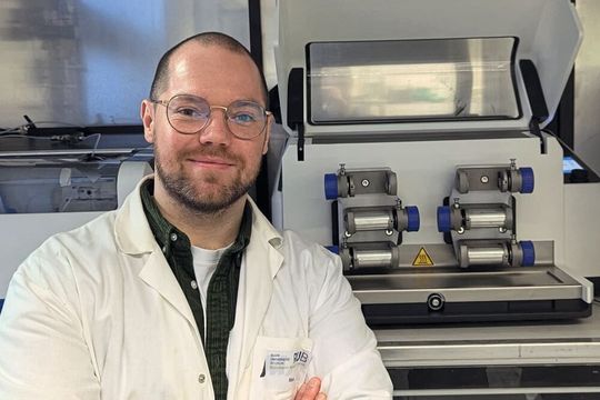 Preisträger Maximilian Wohlgemuth entwickelt nachhaltige Verfahren in der Chemie mit.(Bild:  privat)