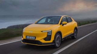 Mit gut 4,80 Metern Länge gehört der U6 zur gehobenen Mittelklasse. (Bild: Aiways)