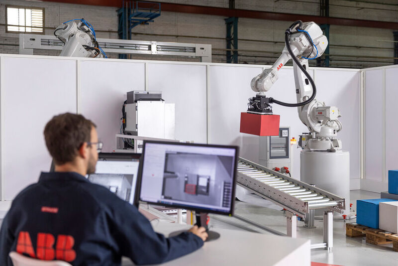 Das neue ABB-Depallettier-Robotersystem greift auf moderne Algorithmen der Bildverarbeitung und des maschinellen Lernens zurück, um Paletten mit einer Höhe bis 2,8 Metern sehr schnell und flexibel abzuräumen. Der Aufwand der Anpassung sei gering. (ABB / J. Vermeulen)