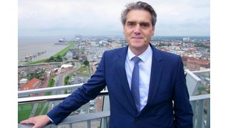 „Wer heute international studiert, hat allerbeste Aussichten, in einer der weltweit größten Branchen Karriere zu machen“, erklärt Robert Howe, Geschäftsführer von Bremenports. (Wings/djd)