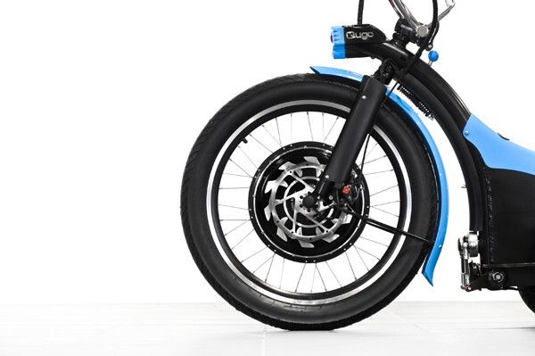 Der Qugo: eine Mischung aus Dreirad und Segway (Bild: Urban Mobility Europe)