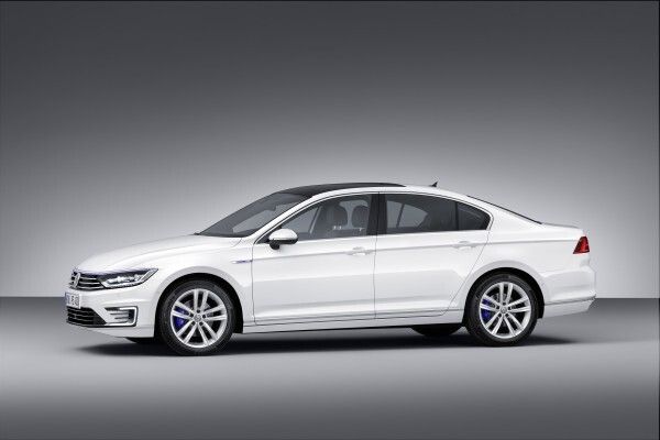 Der Passat GTE ist der erste Plug-In-Hybrid von Volkswagen, der als Limousine und Variant angeboten wird. (Volkswagen AG)
