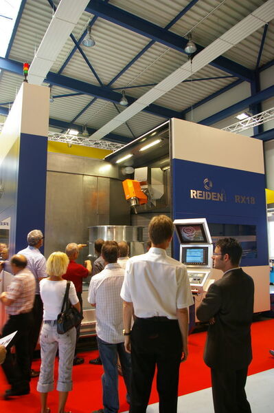 La plus grande des machines Reiden se nomme RX 18 et sera présentée à l'EMO. Elle eput usiner des pièces allant jusqu'à 5 tonnes et d'une envergure de 4m x 1,2m x 1,5m. (Image: MSM / JR Gonthier) (Archiv: Vogel Business Media)