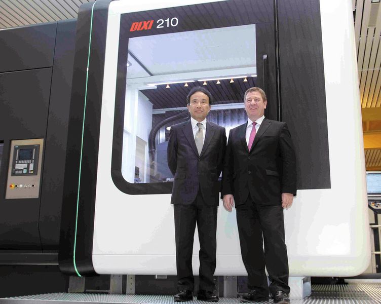 Die für 2014 geplante Produktion der neuen Dixi 210 wird bald ausverkauft sein, so Masahiko Mori und Rüdiger Kapitza. (Bild: Fouhy)