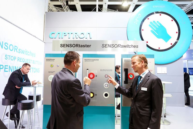 Die Bahnindustrie zeigt sich auf der Messe mit 140 Weltpremieren. (Messe Berlin)