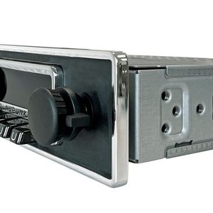 Echt authentisch kommt das Frankfurt Stereo mit seinen schwarzen Bedienelemente rüber...(Bild:  Blaupunkt)