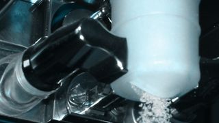 Das neue Tischsystem von Cybio Robotics ermöglicht die präzise und vollautomatische Dosierung von Feststoffen wie Pulvern und Granulaten. (Archiv: Vogel Business Media)