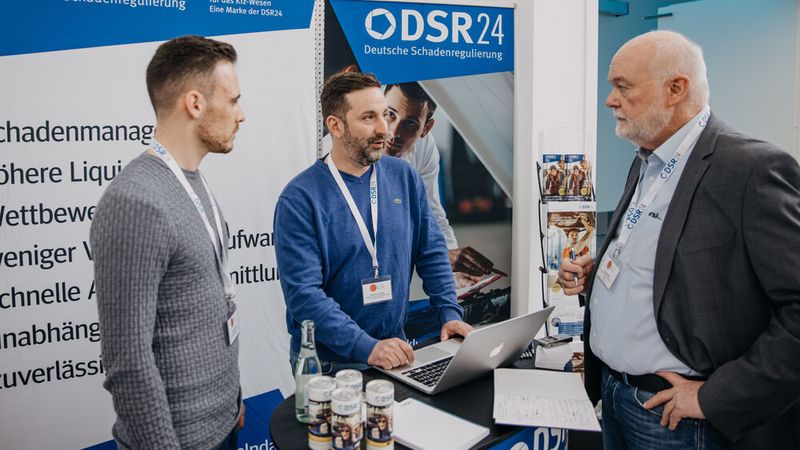 DSR 24 ist ein Dienstleister in der Schadenregulierung, der bei der Abwicklung unterstützt – vom Factoring der Rechnungen von Sachverständigen und Werkstatt bis hin zum Forderungsmanagement. (Bild: Knüttel | BKfotofilm)