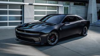 Dodge zeigt mit dem Charger Daytona SRT Concept, wie die elektrische Markenzukunft aussehen könnte. (Bild: Dodge)