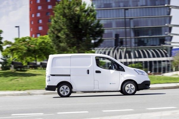 Der elektrische Kleintransporter Nissan e-NV200 verbindet das Beste aus zwei Welten (Nissan)