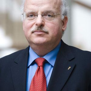Thomas Kaeser, Geschäftsführer von Kaeser Kompressoren und Vorsitzender des VDMA-Fachverbands Druckluft und Vakuumtechnik: „Fragen der Energie- und Kosteneffizienz beim Betrieb von Druckluftanlagen sind ein Dauerbrenner, denn es gibt hier für den Anwender noch immer gewaltige Einsparpotenziale.“