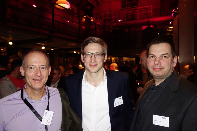 (v. l.) Oliver Seidel, Vision Tools mit  Joachim Fischer, NEC und Stephan König, Vision Tools  (IT-BUSINESS)