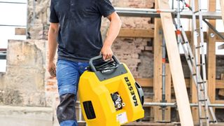 Die kompakten Kolbenkompressoren der I.Comp-Familie eignen sich besonders für den Einsatz in Handwerksbetrieben. (Kaeser Kompressoren)