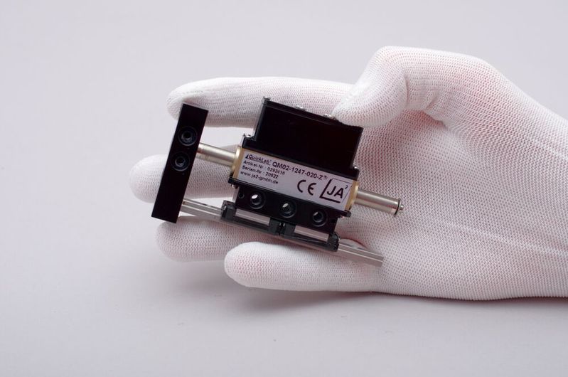 Das Linearmotormodul vom Typ QM02-1247 mit einer Baubreite von 18 mm leistet eine Spitzenkraft von 10,5 N und steht ab sofort in vier Ausführungen zur Verfügung.