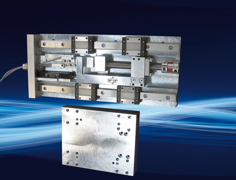 Komplett montierte Baugruppe: Für die Hub-, Quer- und Kreuzschlitten einer Edelstahl-Bandschweißanlage fertigte Rodriguez die erforderlichen Linearführungen nach Kundenvorgaben (Bild: Rodriguez)