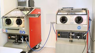 Hydac Extraktionsmodule CTU dienen der Bestimmung der Technischen Sauberkeit gering verschmutzter Bauteile. (Bild: Anne Richter, SMM)
