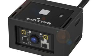 Zur Verfolgung von Waren in der Intralogistik überträgt der BVS Ident-Sensor USB von Balluff einfach und schnell seine Inhalte an das IT-System. (Bild: Balluff)