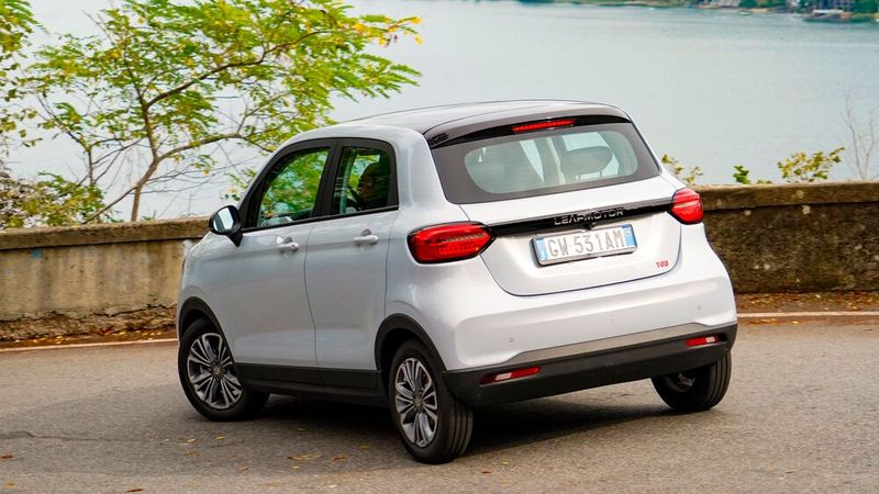 Eines steht schnell fest: Das hier ist kein barmherziges Armenhaus, sondern ein solide gemachtes Citymobil. (Bild: Leapmotor)