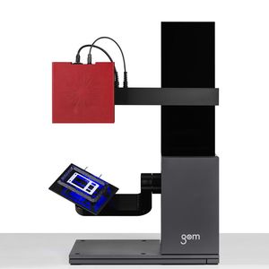 Der kompakte Tisch-Scanner wurde für die Messung und Inspektion kleiner Bauteile entwickelt. Er verfügt über eine 3+3 Kinematik mit drei motorisierten sowie drei manuellen Achsen.