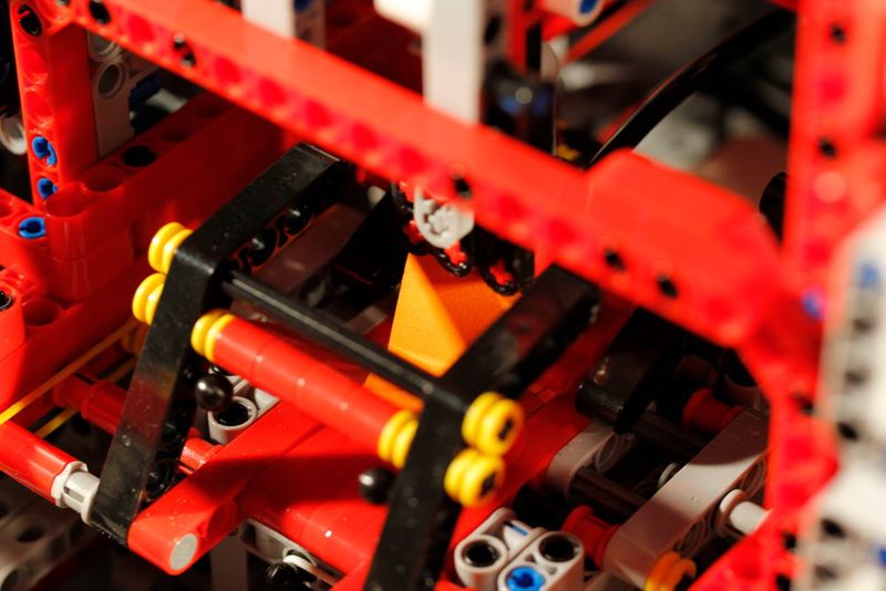 ...bevor der Würfel dann gefaltet wird. (Bild: Lego Mindstorms)