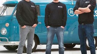 Frank Hermsdorf (v. li.), Matthias Lange und Henry Kutz von Hoots haben ein Diagnosesystem für Oldtimer entwickelt. (Hoots)