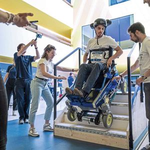 Mit dem Rollstuhl treppauf und treppab.(Bild:  ETH Zurich / CYBATHLON)