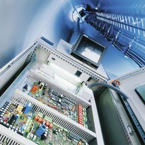 Rittal beliefert fast alle großen Hersteller von Windenergieanlagen. Neben dem Schaltschranksystem TS 8 und Kleingehäusen kommen Stromverteilungs- und Klimatisierungskomponenten zum Einsatz.