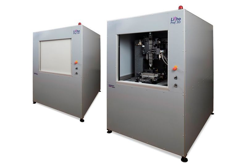 Die Multiphoton Optics GmbH ist Hersteller der hochpräzisen 3D-Druckplattform Litho-Prof-3D nebst zugehöriger Software Litho-Soft-3D für die additive und subtraktive Fertigung willkürlich geformter Strukturen – hergestellt im Volumen oder auf der Oberfläche von Materialien. (Multiphoton Optics)