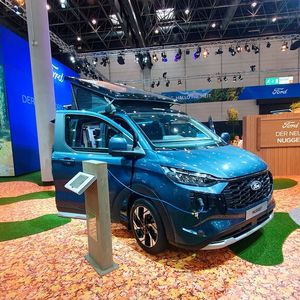 So gibt es den Nugget künftig auch als Plug-in-Hybrid-Variante. Preislich wird er bei 81.455,50 Euro starten.(Bild:  Mauritz – VCG)