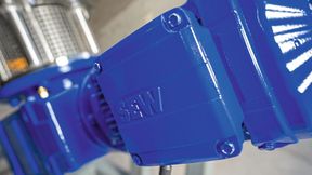 Above the gearbox is a stainless steel sealing flange designed to house the mechanical seal, which seals the agitator shaft. (Image:SEW)