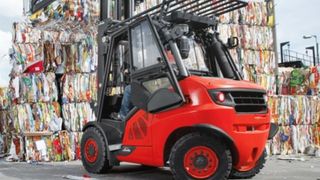 V_Stapler_3946_054_16x9w960 ()