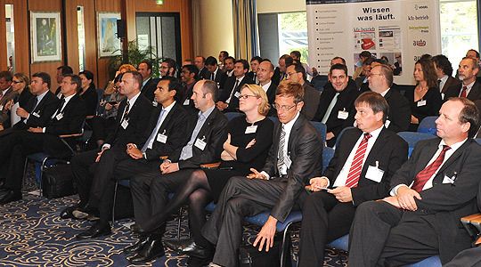 Zahlreiche Besucher waren in den Sitzungssaal des Maritim-Hotels an der Messe Frankfurt gekommen. (Archiv: Vogel Business Media)