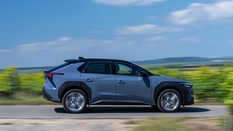 Rund 4,70 Meter ist der Fünftürer lang. (Bild: Subaru)