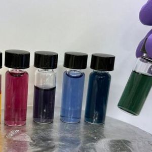 Specially designed nanoparticles of electrically conductive plastic (here in water) are a key ingredient in the researchers' new recipe for how hydrogen from solar energy can be produced efficiently without the expensive scarce metal platinum.(Source:  Chalmers University of Technology/ Mia Halleröd Palmgren)