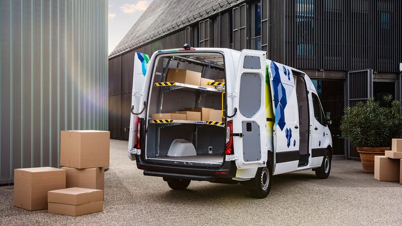 Das Ladevolumen beträgt bis zu 14 Kubikmeter. (Bild: Mercedes-Benz)