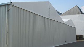 Die Leichtbau- und Zeltlagerhallen von Busche in allen Größen und Ausstattungen ermöglichen flexible Logistiklösungen und zusätzliche, kostengünstige Lagerungskapazitäten. Bild: Busche (Archiv: Vogel Business Media)