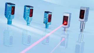 Die neuen Lasersensor-Generationen: Die Klein-Lichtschranken-Baureihe W9L-3 im Vistal-Gehäuse (l.) und die Miniatur-Produktfamilie W4SL-3 in Kunststoff- bzw. Inox-Ausführung (r.). (Bild: Sick)