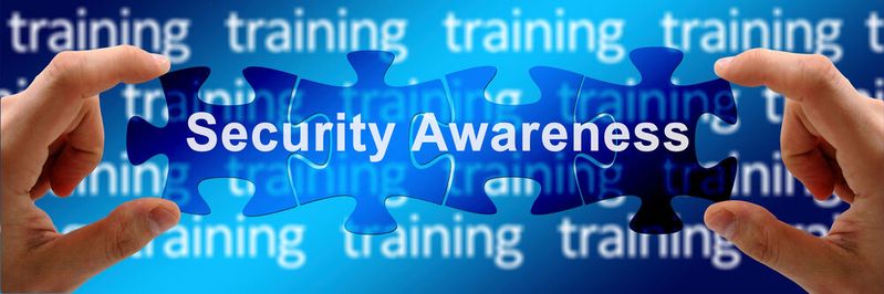Unternehmen können das Risiko von Cyberattacken durch den Einsatz von Security Awareness Trainings reduzieren. Unternehmen können das Risiko von Cyberattacken durch den Einsatz von Security Awareness Trainings reduzieren.