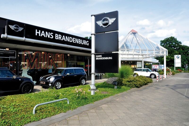 Hilden hat das Autohaus Brandenburg zu seinem BMW-i-Standort auserkoren. (Brandenburg)