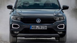Der VW T-Roc war 2019 das meistverkaufte SUV in Deutschland und stieg neu in die Top-Ten der absoluten Bestseller hierzulande auf. (Volkswagen)